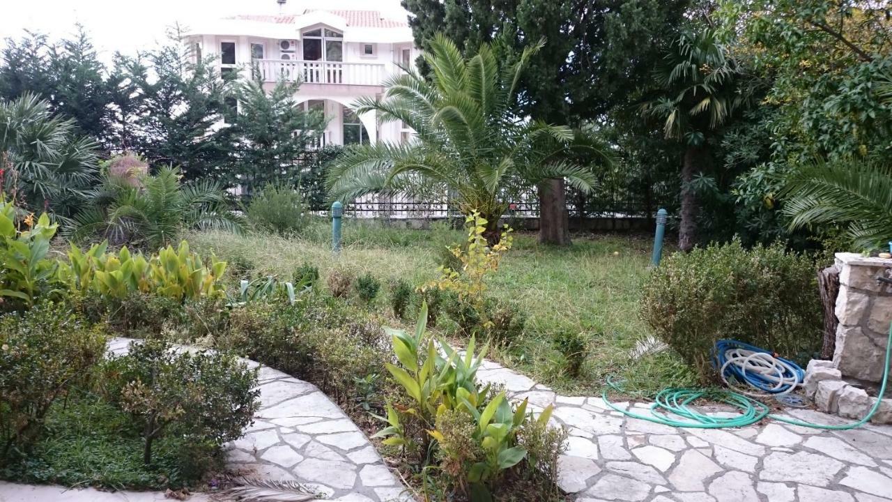 BG Villa, Apartment L Sutomore Esterno foto