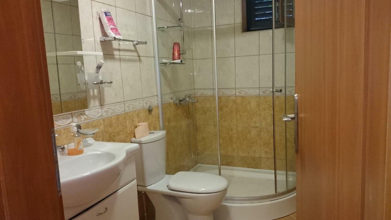 BG Villa, Apartment L Sutomore Esterno foto