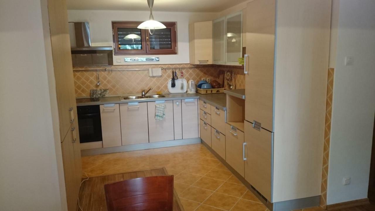 BG Villa, Apartment L Sutomore Esterno foto